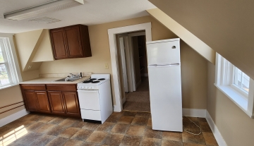 320 W Clinton-Upper unit Pics 14.jpg